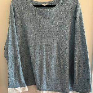 Lightweight Sweater with Mock Sleeves and Hem in White